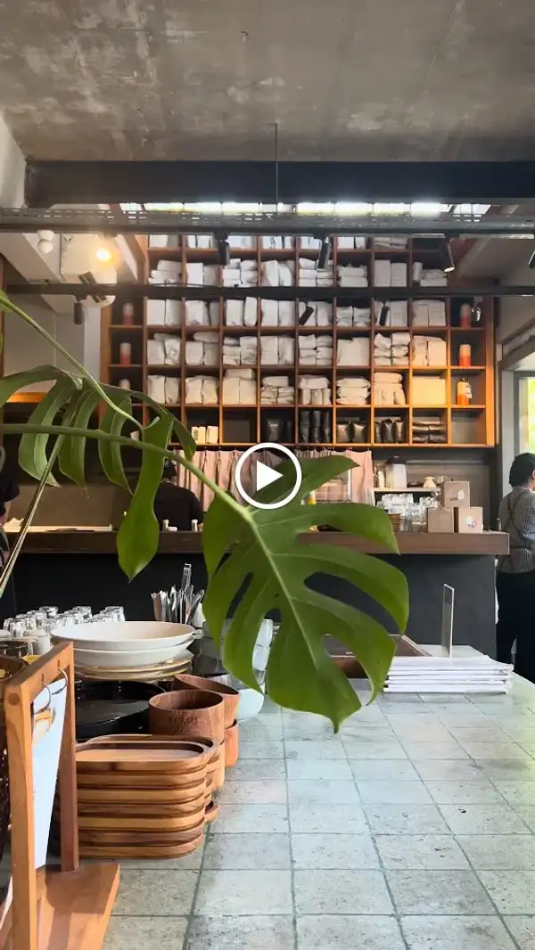 Titik Temu Coffee - Ubud Palace