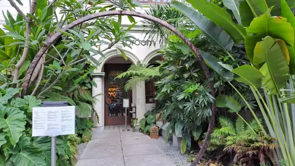 Bröom At Bukit Bintang