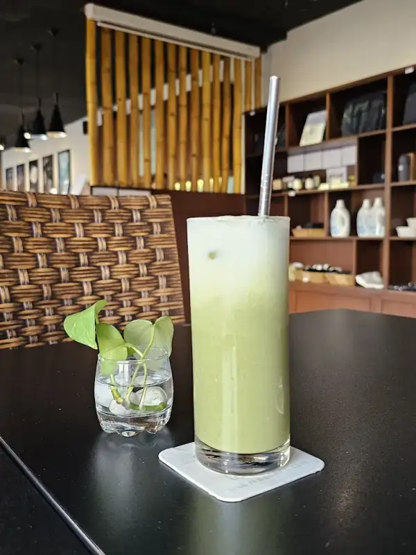 静思书轩（古晋店）Jing-Si Books and Cafe (Kuching)