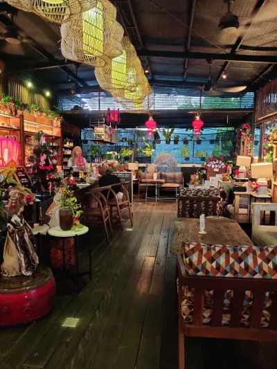 The Hidden Space Ubud Cafe