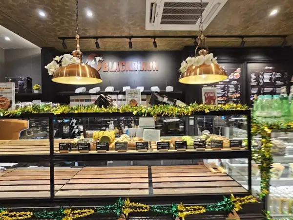 Blackbixon Cafe & Restaurant - Jalan Inai